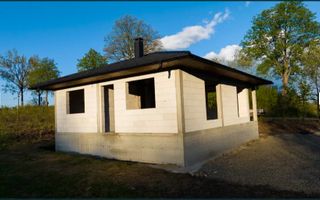 Case Hardic | La roșu | 720Mp - Poză 2