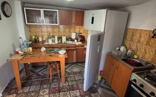 De Vânzare - Casă, Strada Griviței - Poză 14