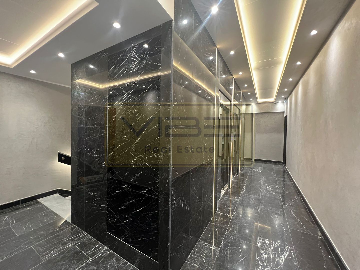 Apartament nou, modern, cu parcare la Comat Towers. - Poză 6