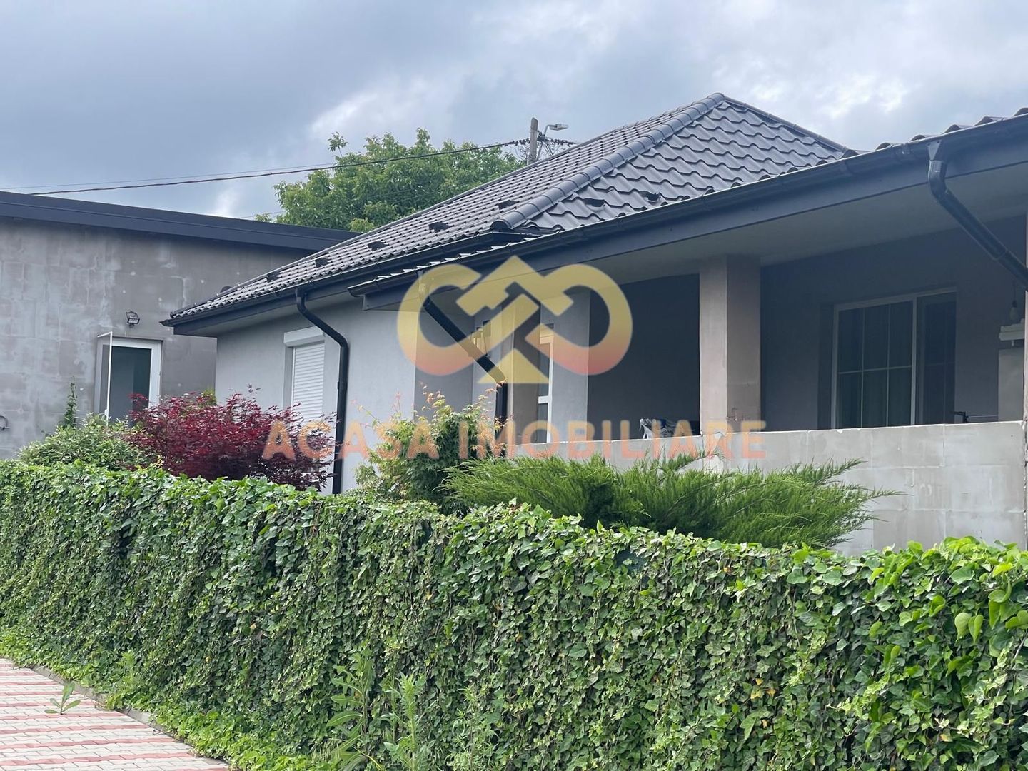 CASA MODERNA +  SPATIU COMERCIAL  AFACERE LA CHEIE - Poză 2