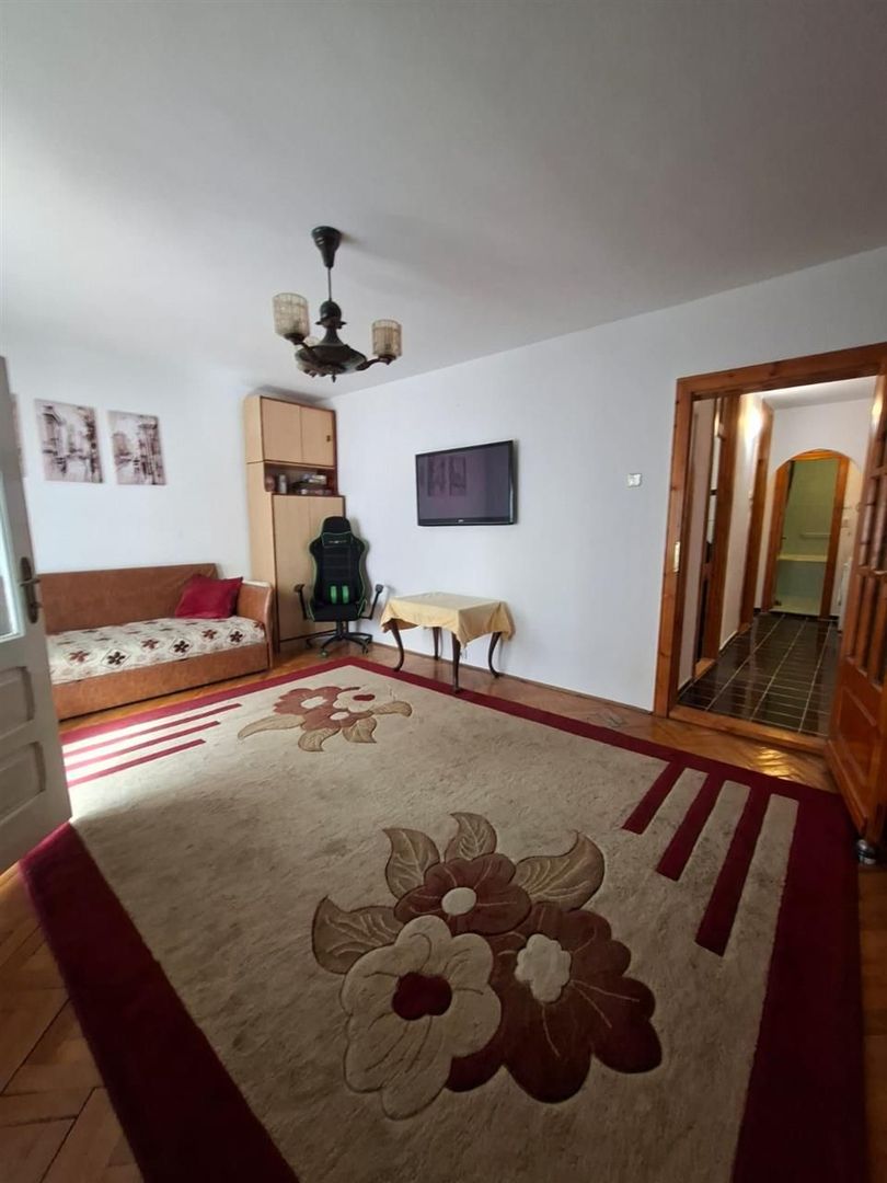 Apartament 3 camere etaj 1 Decebal - Poză 2