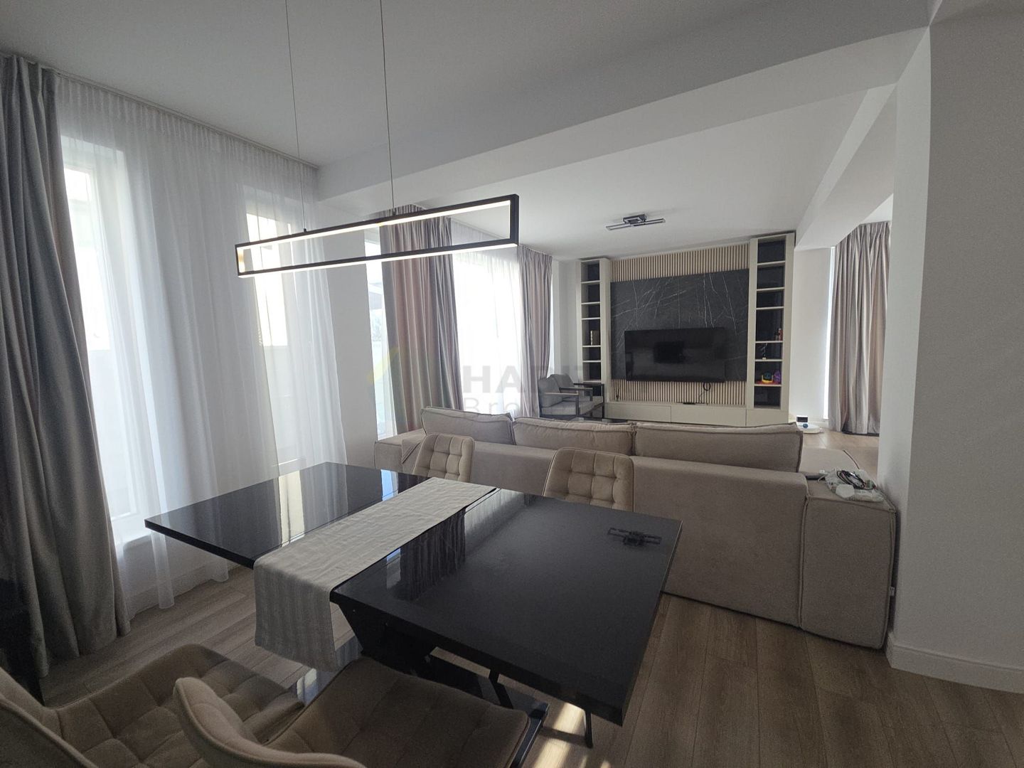 CASĂ P+1 DE ÎNCHIRIAT | AEROCITY TUNARI | 3 DORMITOARE | 3 BĂI - Poză 8