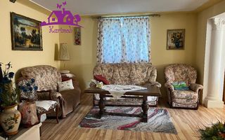 Casa zona Spitalul Judeten - Poză 2