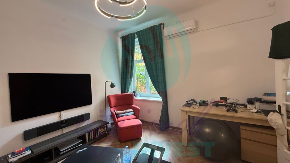 Apartament cochet vila edificata in perioada interbelica - Poză 5