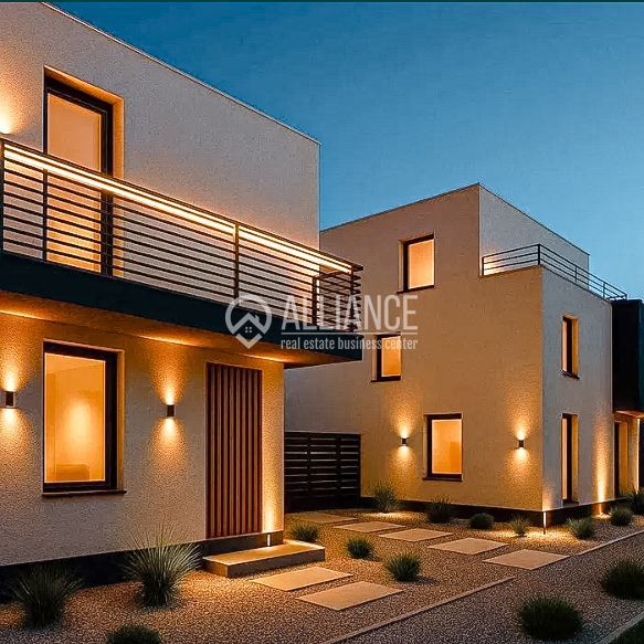 PALAZU MARE(COD 05) - Curte proprie. Vedere panoramică spre lac. - Poză 11