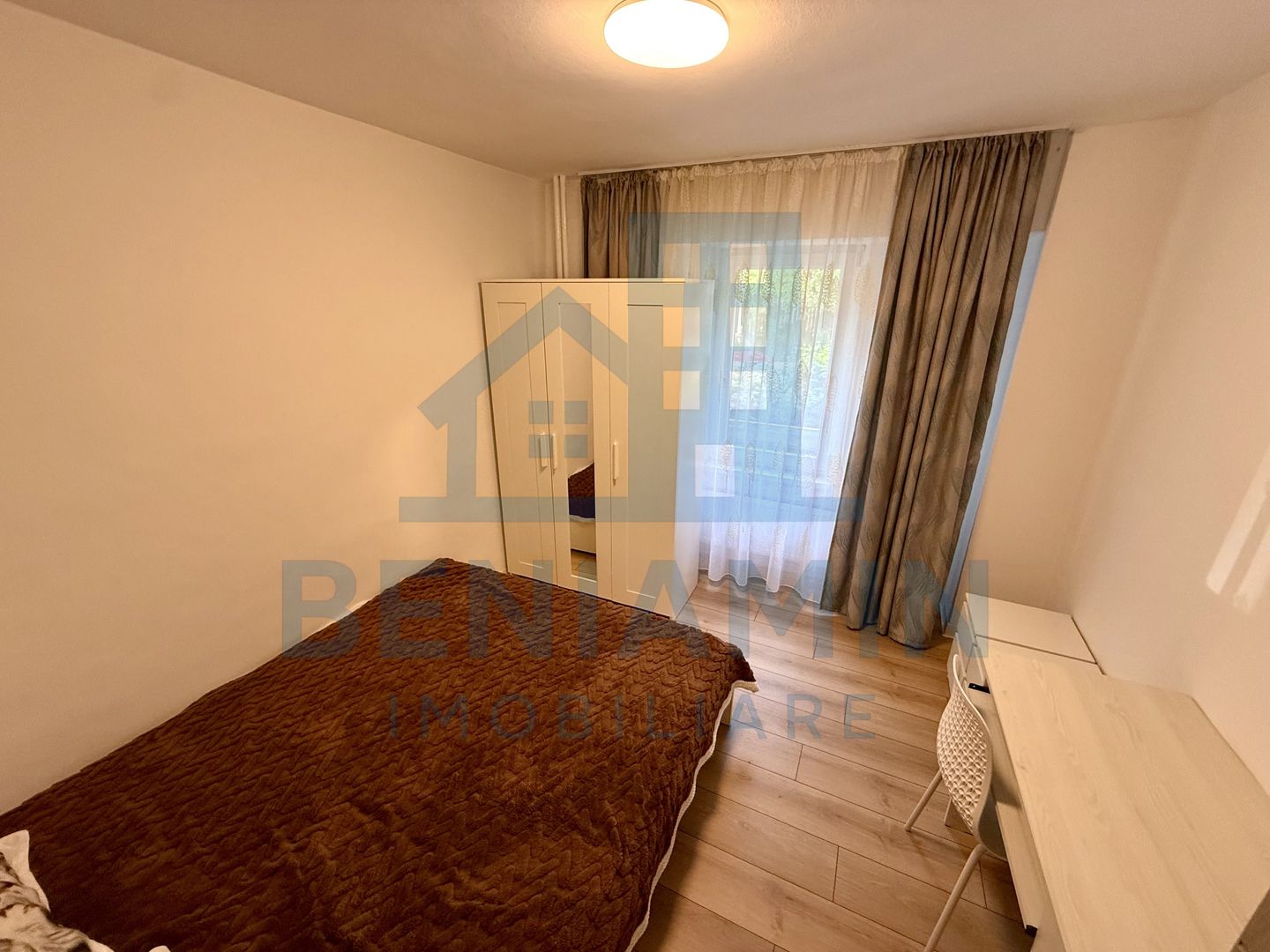 2 camere decomandat - parter - mobilat - utilat - centru - Ramada - Poză 3