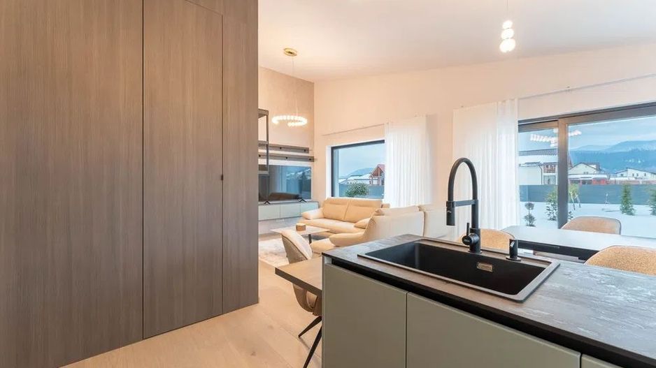 Se inchriaza casa in Cristian - Poză 7