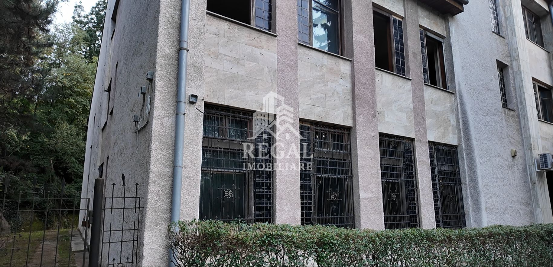Clădire fost sediu BCR, 2.335 mp, P+2E | 0% comision - Poză 5