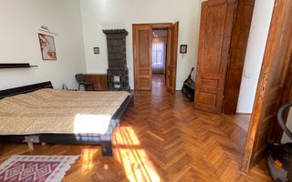Apartament  spatios de vanzare intr-o cladire istorica - Poză 16