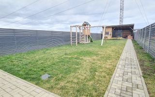 Casa mobilata si utilata in Cartier Izvor Tarlungeni Brasov - Poză 8