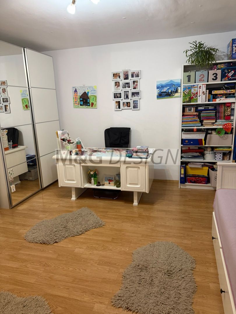 Apart 1 camera decomandat Bucovina cu centrala - Poză 1