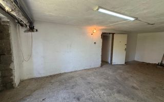 Apartament tip casa de vanzare  P+2  cu garaj -  Sasar - Poză 26