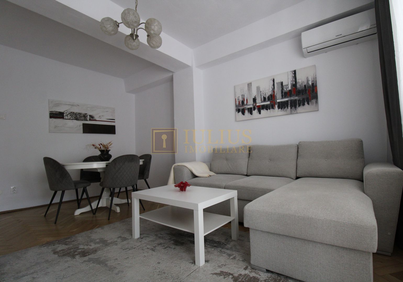 3 camere decomandate, balcon generos de 17 mp, bloc modernizat-Gh Lazăr - Poză 2