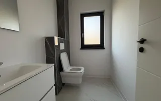 Duplex despartit | 5 camere | Garaj | Finisaje premium | 3 bai |Asfalt - Poză 18