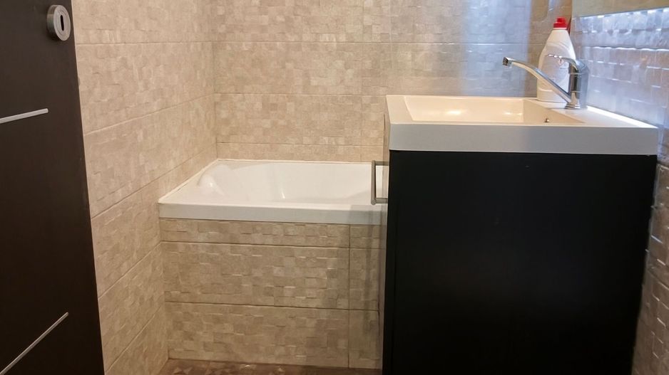 3 camere Premium | 70 mp | Metrou Favorit 3 minute - Poză 15