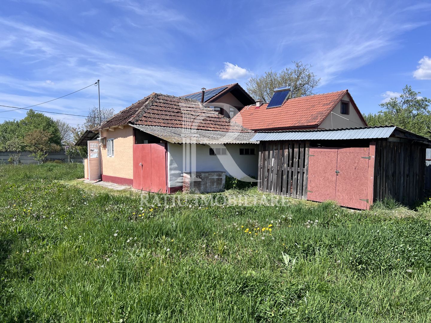 Casă de vacanță + livadă | teren 3000 mp | Chijic | Bihor - Poză 2
