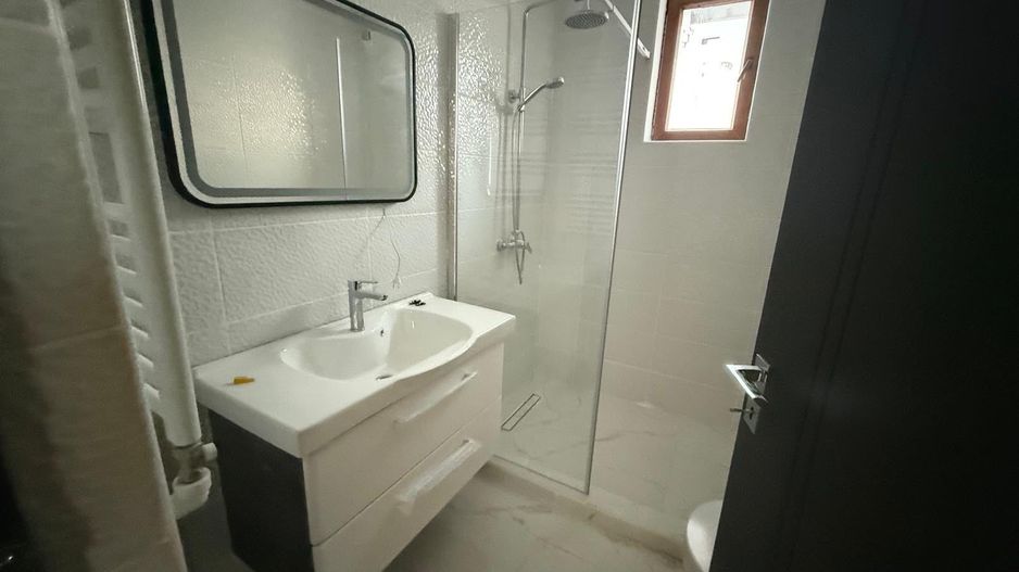 Casă spațioasă de închiriat în Clinceni, 120 mp + curte 535 mp - Poză 13