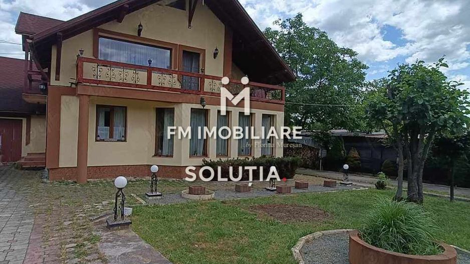 Casă deosebită, spațioasă cu 19,4 ari teren – Tăuții Măgherăuș - Poză 1