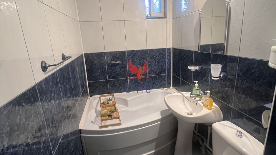 Decomandat, stradal, Calea Bucuresti etaj 1 - Poză 39