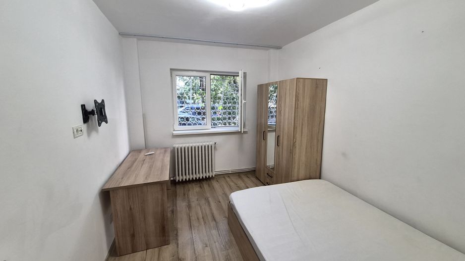 Apartament cu 3 camere 65 mp bloc 1984 - Rahova - pret 115.000 euro - Poză 4