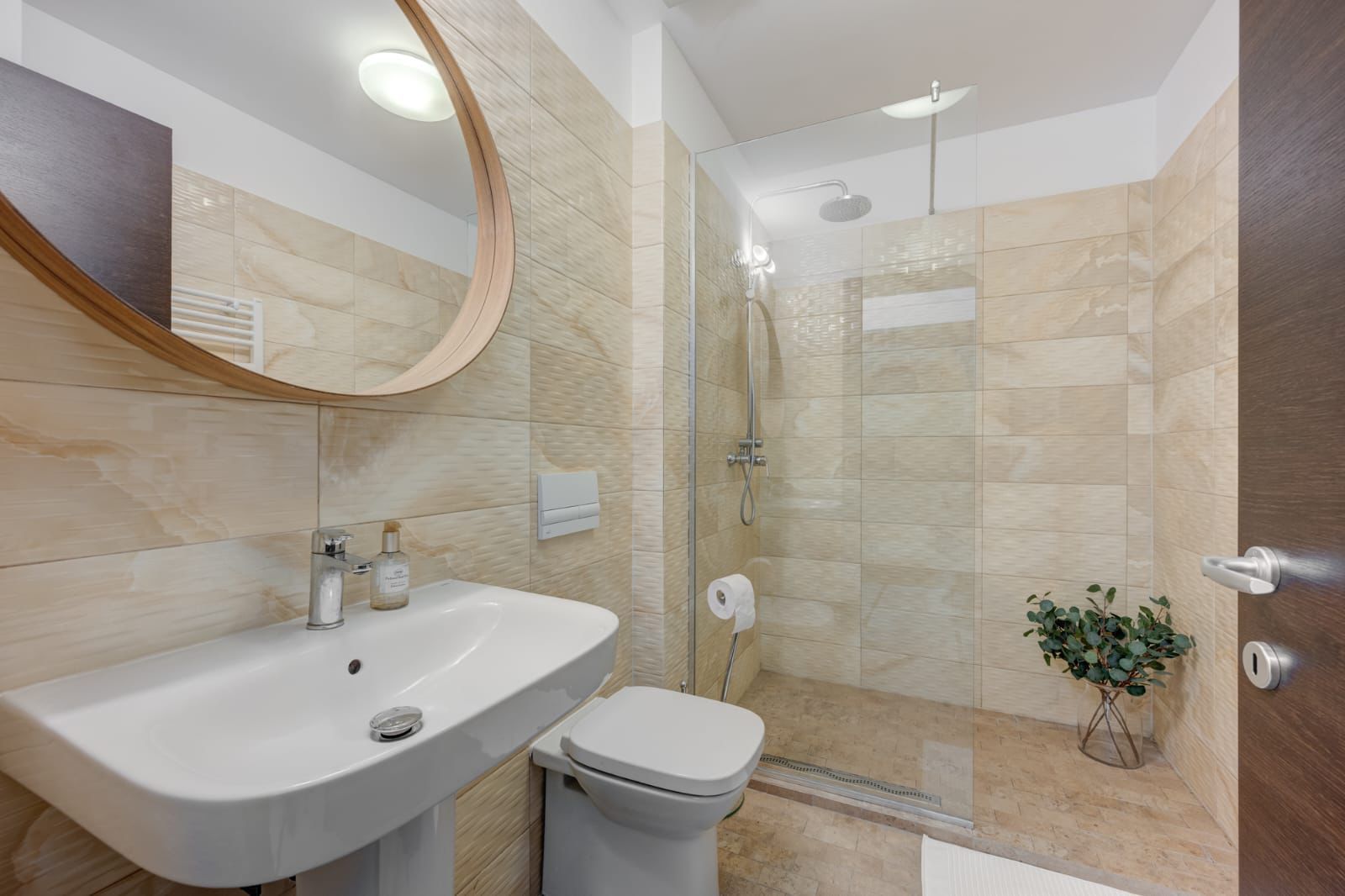 3 camere | 2 locuri parcare | boxa Laguna Residence - Poză 20