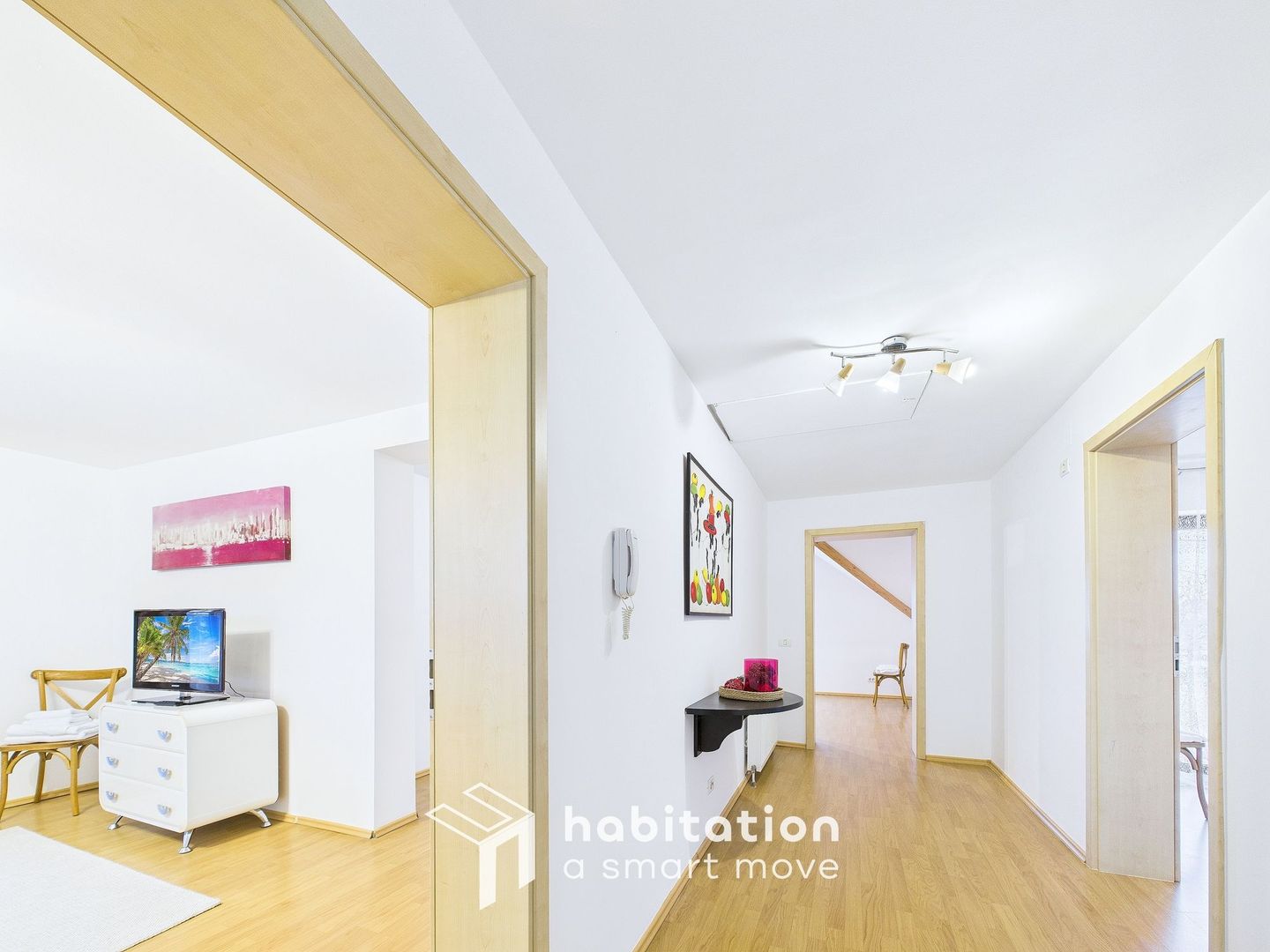 Casă individuală cu spațiu amplu și liniște absolută în Ghiroda - Poză 13