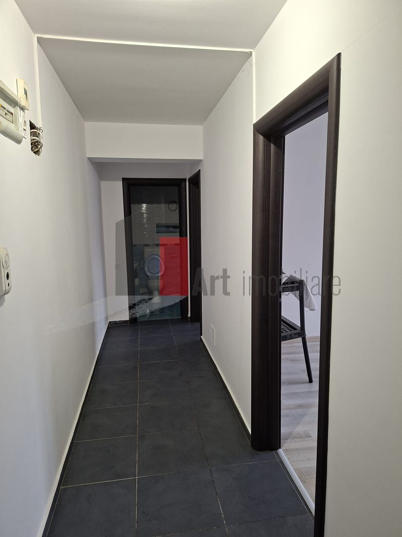 Apartament cu trei camere de vanzare-Metalurgiei-Aparatorii Patriei-cu centrala - Poză 10