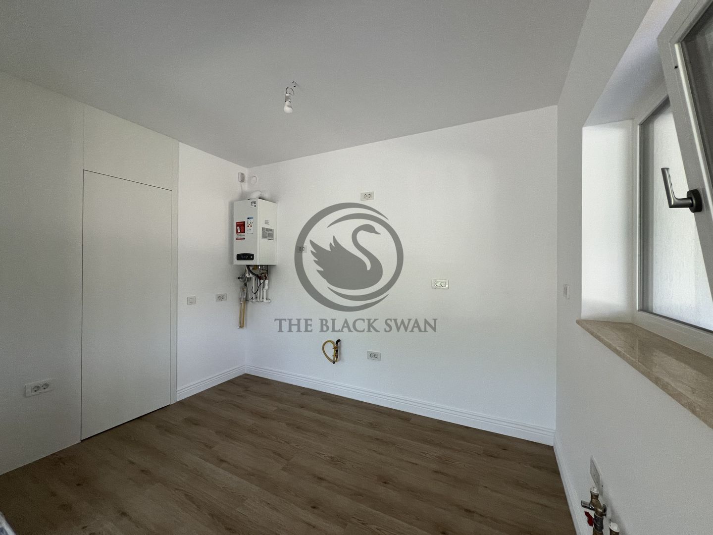 Casa de vanzare cu 4 camere | Premium | Nou | Moreni, Dambovita - Poză 17
