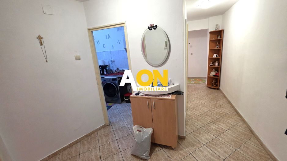 Apartament 3 camere decomandat, etaj 1, zona Tolstoi Cetate - Poză 3