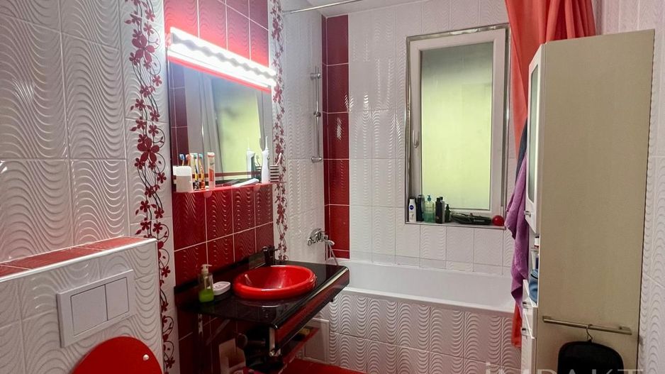 Apartament cu 3 camere in Sopor - Poză 5