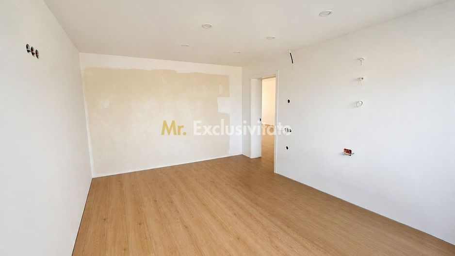 # Apartament renovat integral, Satu Mare zonă centrală, etaj 3/4 - Poză 2