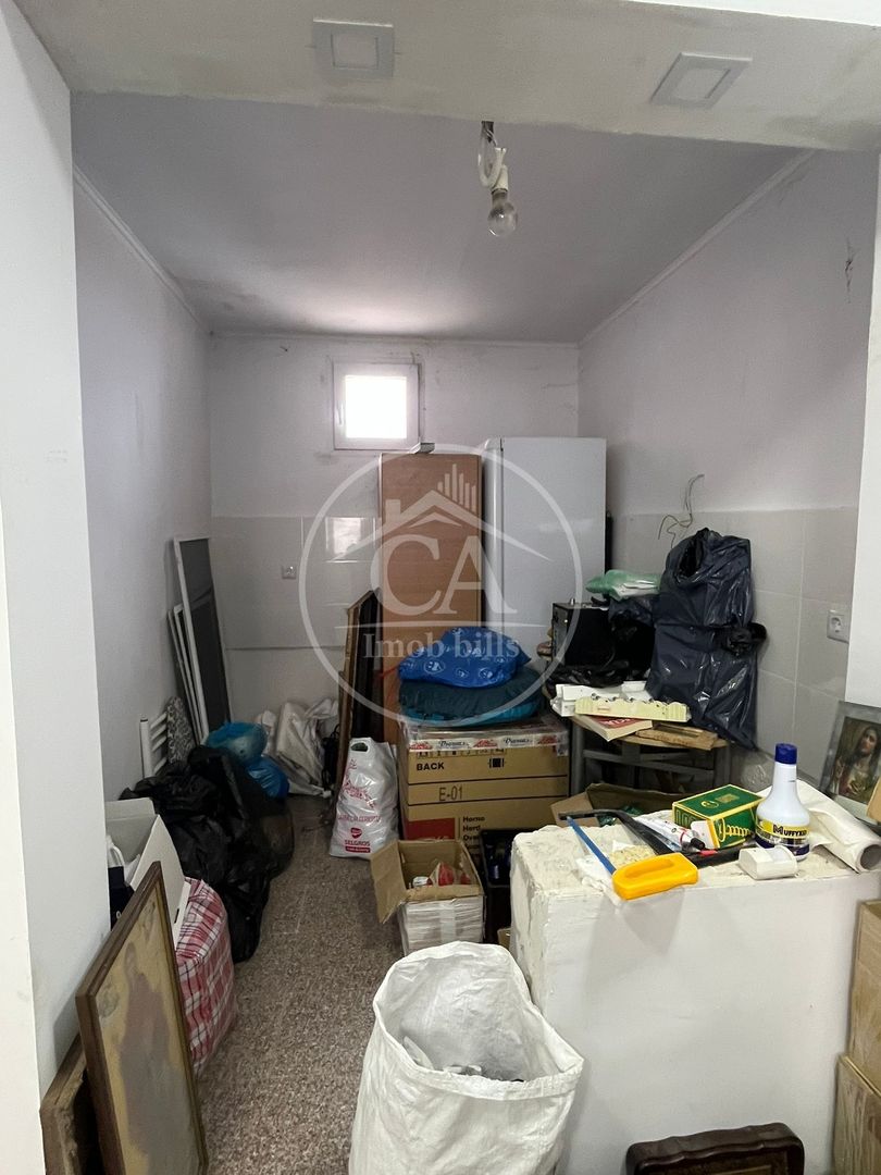 Casa de vanzare D+P+E+M cu 5 camere în Livada De Bihor - Poză 2