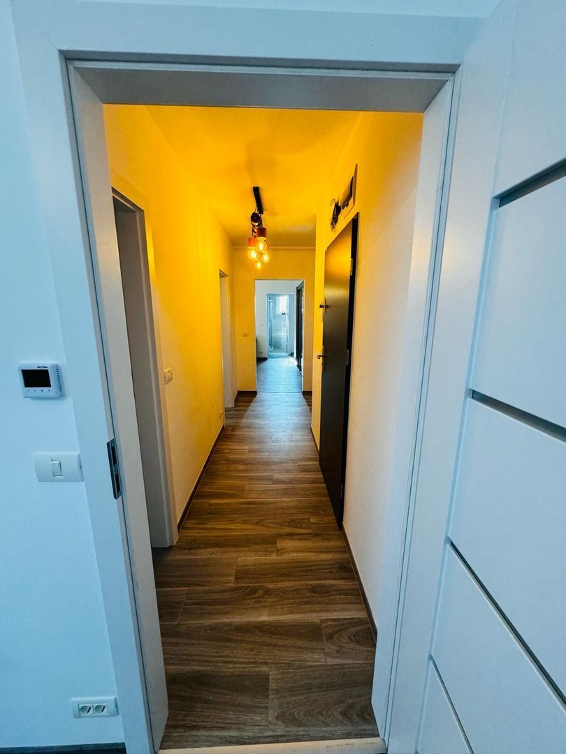 Apartament de inchiriat 3 camere 2 Baii Micalaca, parcare, bloc nou - Poză 18
