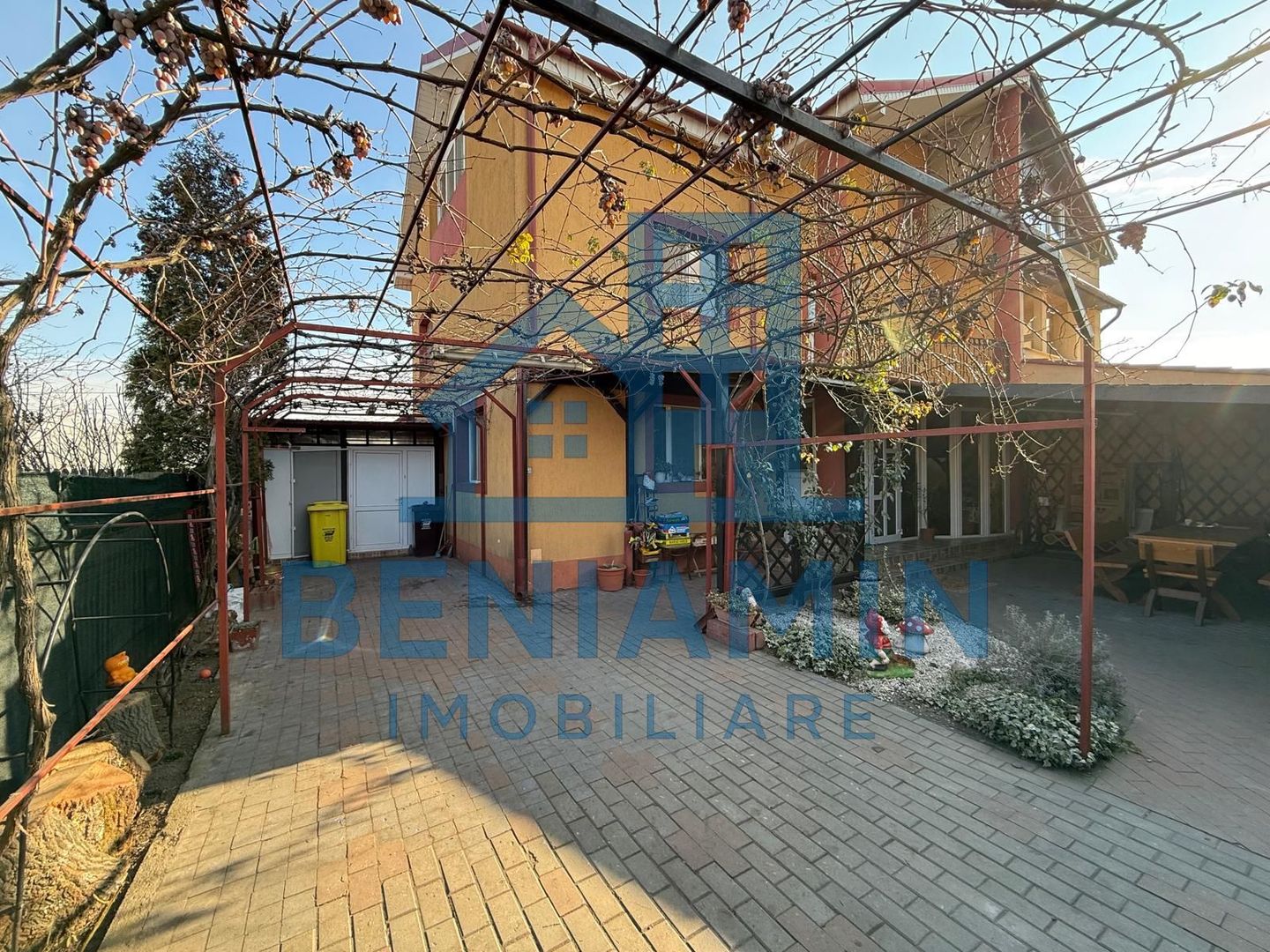 Casa P+1-cu 3 dormitoare-2 bai-Living-Bucatarie-Bariera Valcii - Poză 2