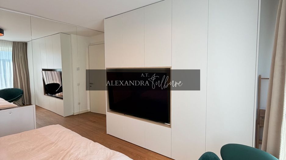 Apartament PREMIUM cu curte, terasă și lift cu acces direct în living - Poză 11