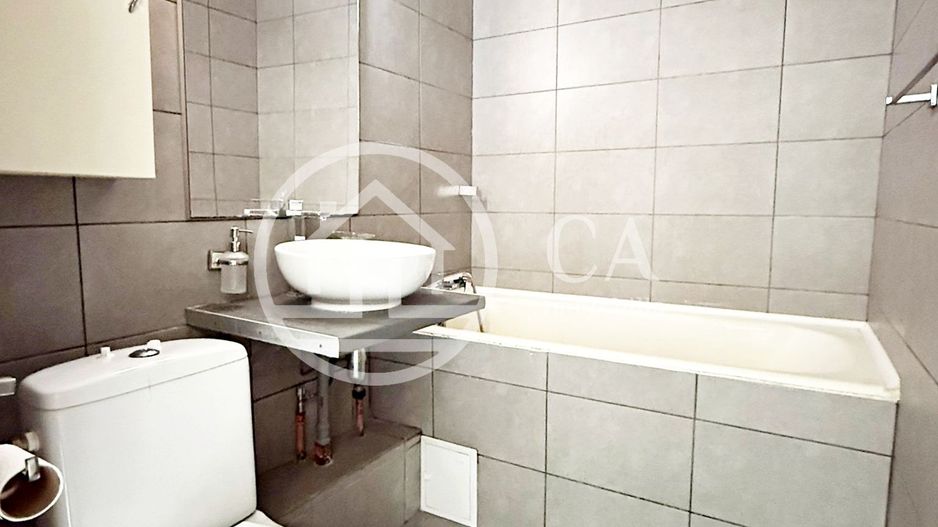 Apartament cu 2 camere de vanzare in Zona Rogerius, Oradea - Poză 10