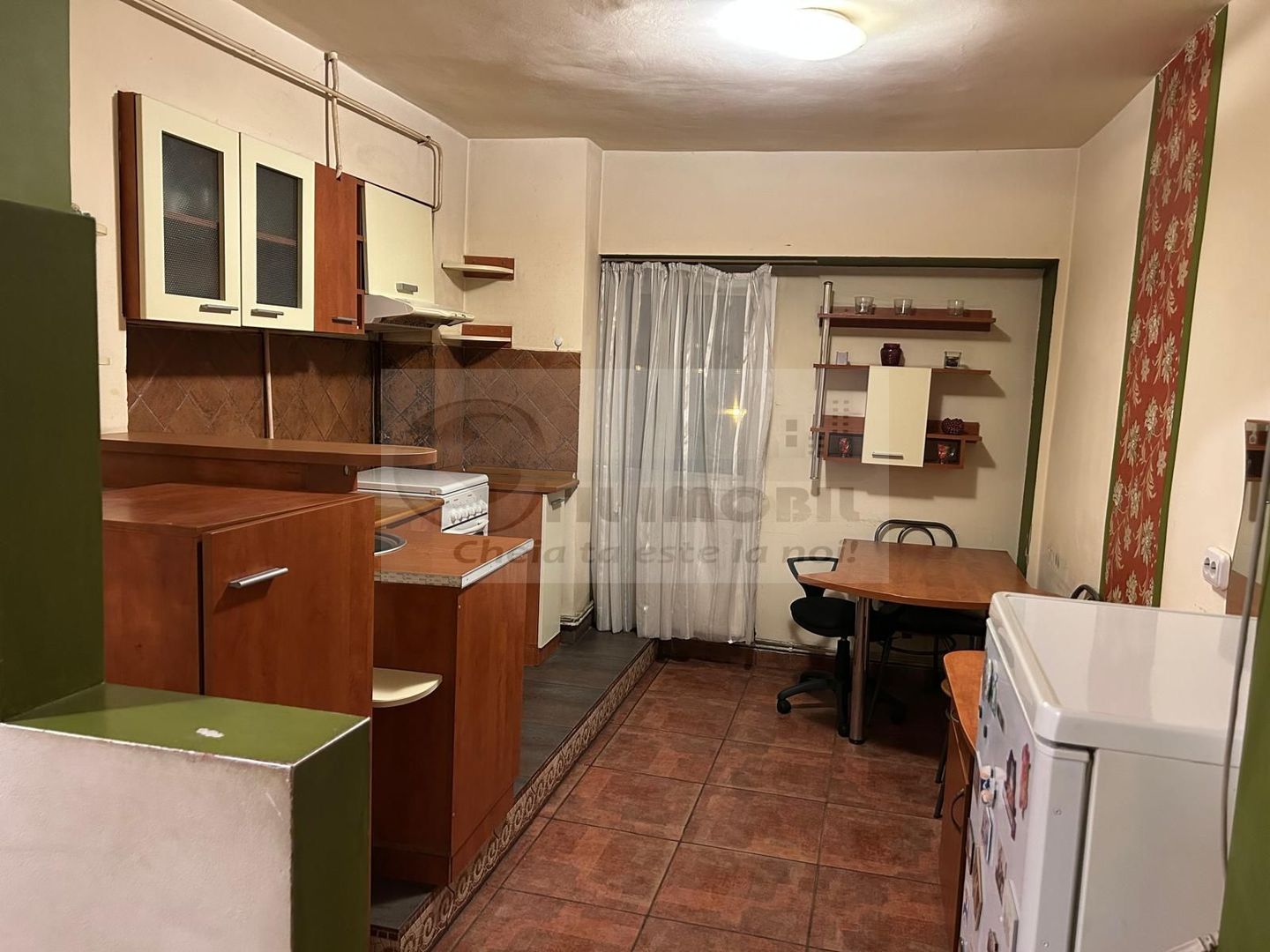 Apartament cu 3 camere decomandat, 2 bai - Nicolina - Etaj intermediar - Poză 4