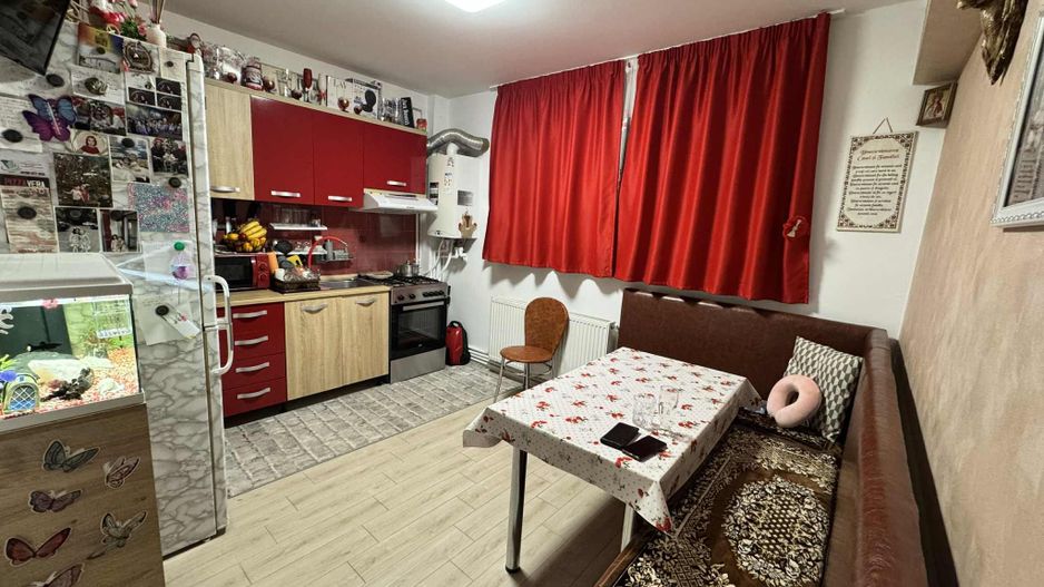 Apartament 2 camere – in spate la primaria Floresti - Poză 1