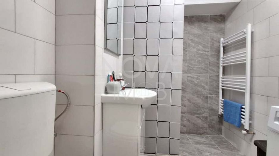 Apartament 3 camere de vanzare, Zona Garii - Poză 6
