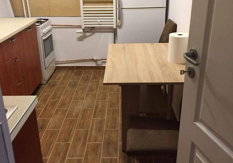 Inchiriez apartament Drumul Taberei Favorit Bloc Tip P etaj 3/4 - Poză 4