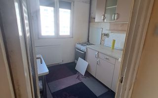 2 camere decomandat  Gh Lazar etaj intermediar - Poză 3