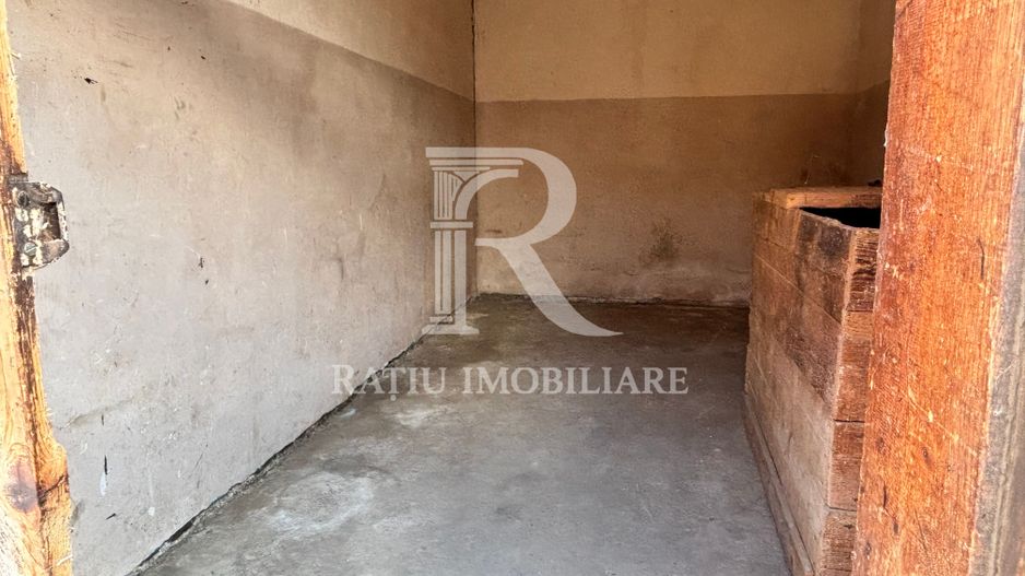 Casă cu etaj în Salonta | 996 mp | Grădină & livadă - Poză 23