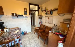 Decomandat. La 2 pasi de Shopping City. 2 bai - Poză 5