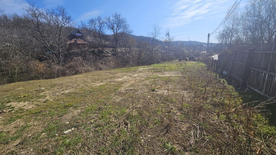 Teren 690 mp, deschidere 50 m, utilități – 1 km Primăria Ștefănești - Poză 1