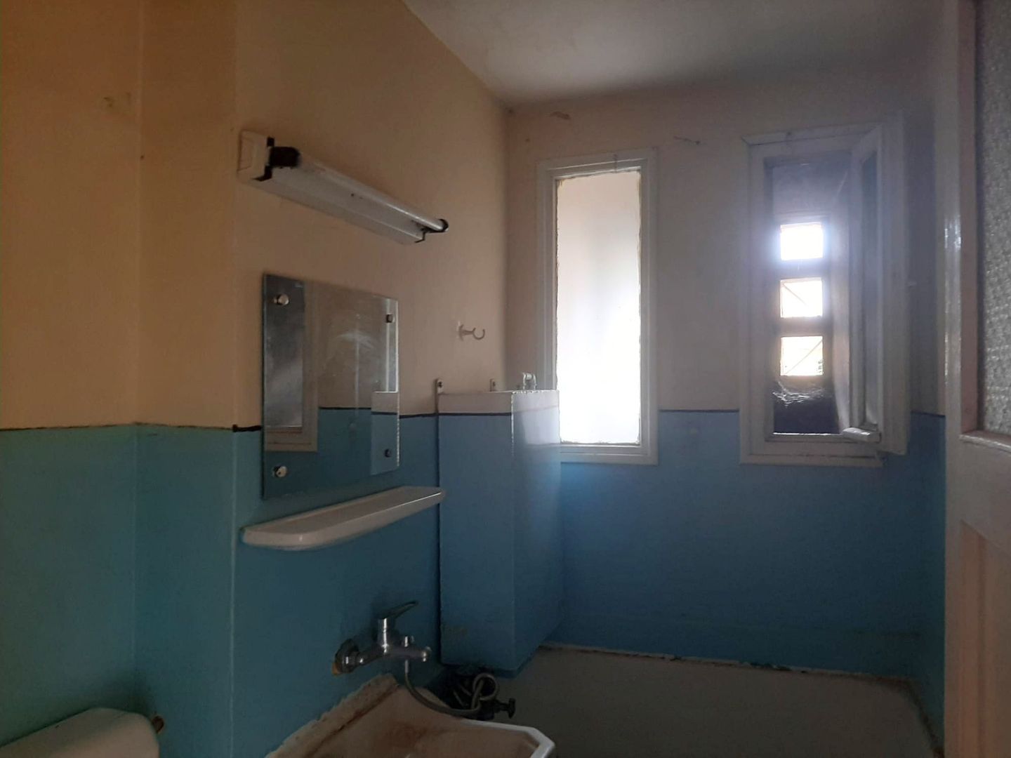 Apartament 2 camere 89000 EUR etaj intermediar foarte aproape de piata Astra - Poză 13