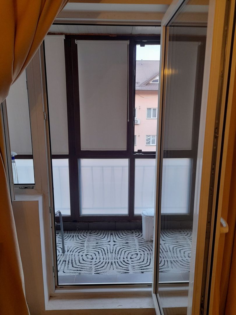 Vind garsoniera complet mobilata - Poză 6