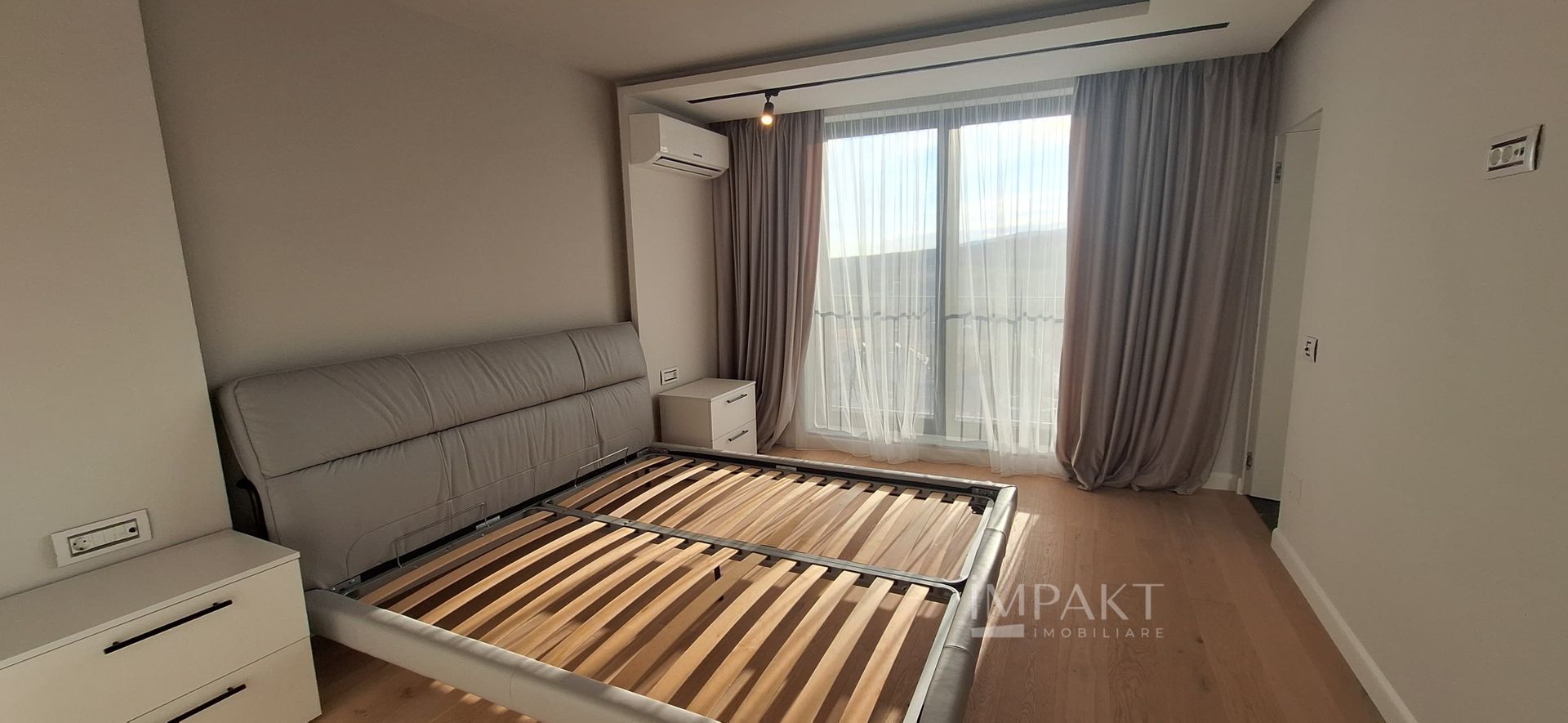Apartament modern cu 3 camere pe doua niveluri in Buna Ziua - Poză 3