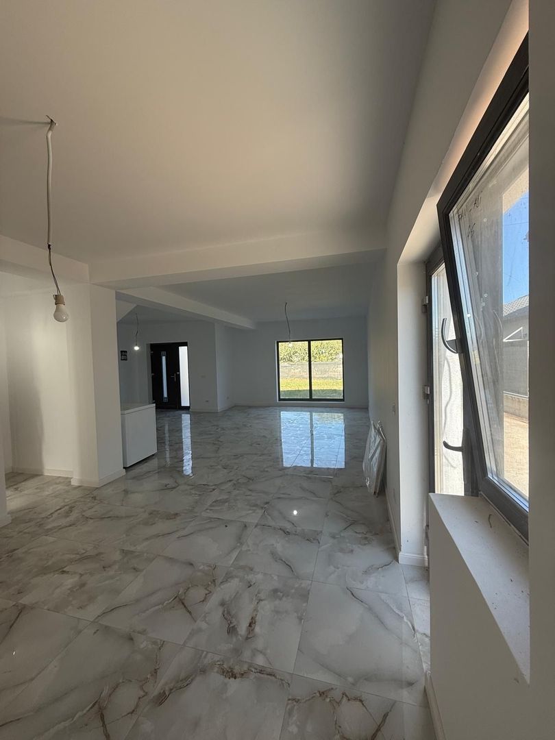 De vanzare – jumatate de duplex modern, parter + etaj | 150 mp utili | - Poză 4