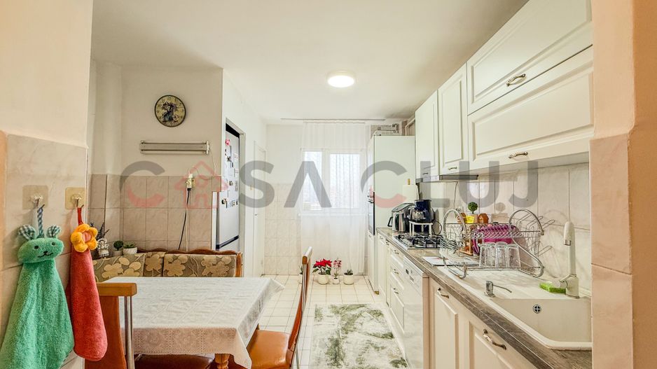 3 camere | Decomandat | Etaj intermediar | 2 balcoane |2 bai - Poză 3