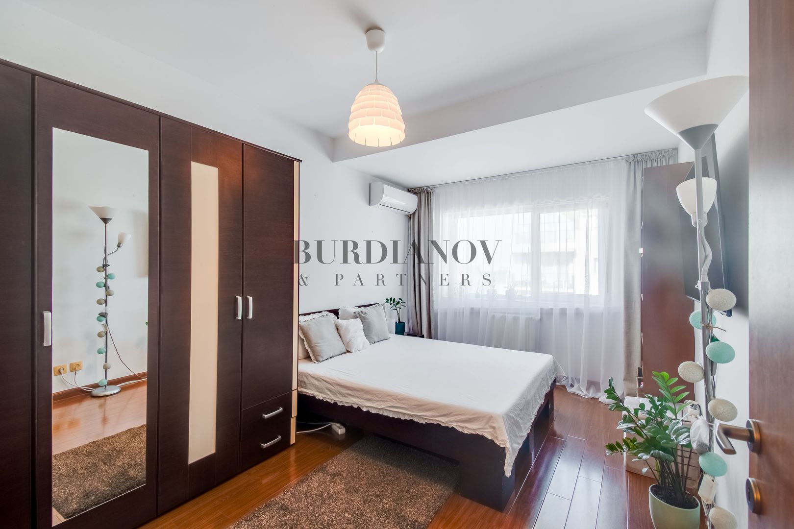 Apartament cu 3 camere de vânzare - Ten Blocks Residence-Metrou Păcii - Poză 6